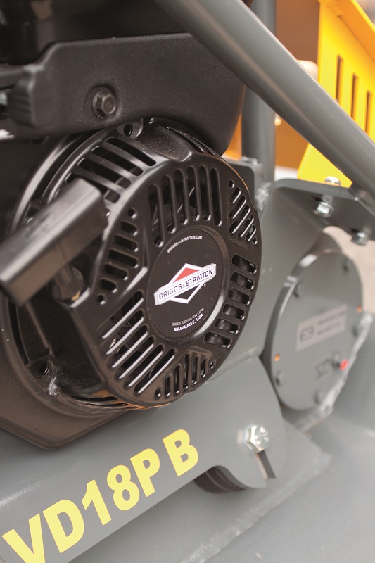 Jednosměrná vibrační deska, benzínový motor BRIGGS&STRATTON, 24 kN, 115 kg Praktik - VD 24 P-B NTC