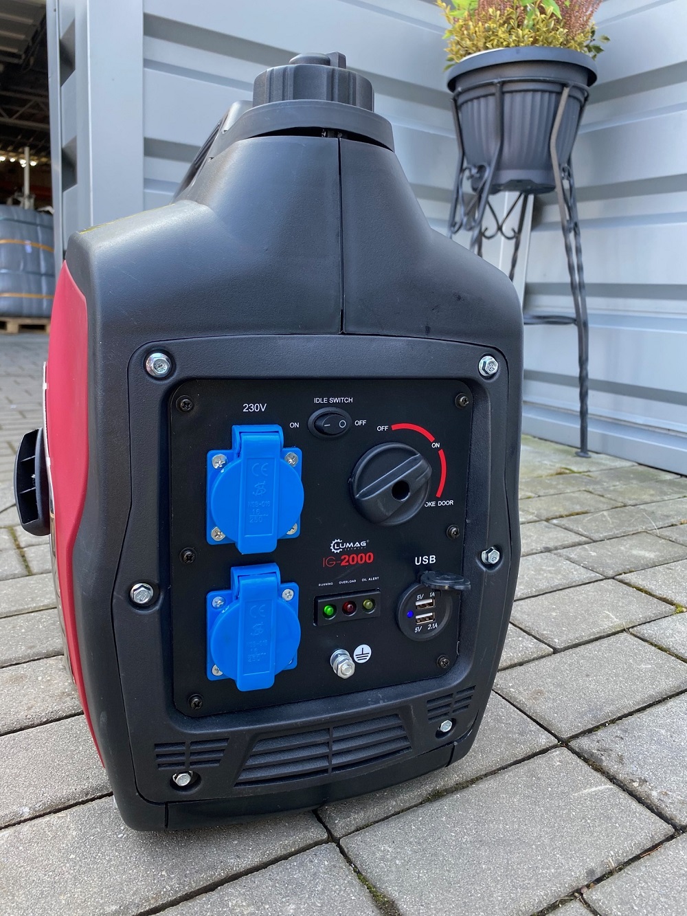 Invertorový generátor, benzínová elektrocentrála 1,8 kW, IG-2000 Lumag