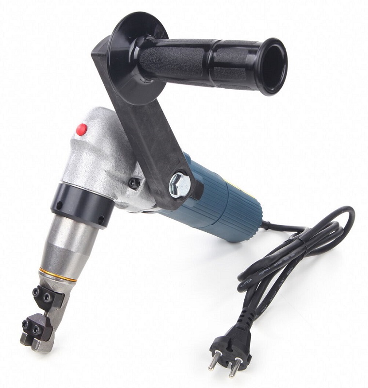 Prostřihovač plechu 625 W, 4 mm, model 5-E