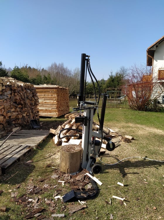 Štípač dřeva 12 T, 400 V, HOS 12T PRO Lumag