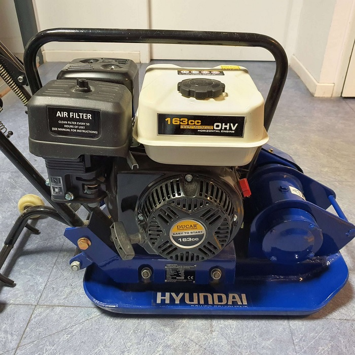 Vibrační deska jednosměrná, benzínový motor, 4,8 kW, 66 kg HCOMP170-1 HYUNDAI 
