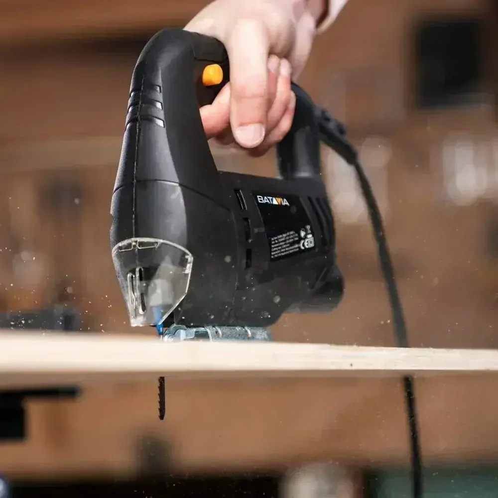 Přímočará pila, stavitelná, kyvadlová pilka pro řezání dřeva, plastu i kovu, příkon 400 W, pokos 0° až 45°, BATAVIA FIXXSERIES 7064687