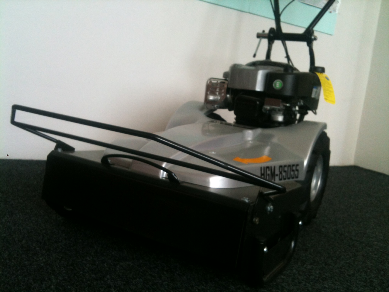 Mulčovač 4,4 kW, 196 cm3, záběr 55 cm, motor Briggs & Stratton 875 Serie, HGM-85555 Lumag