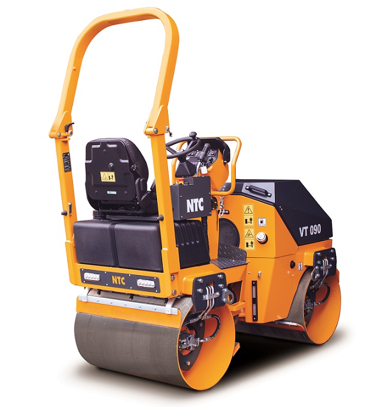 Tandemový vibrační válec, benzínový motor HONDA, 2 x 14 kN, 1.360 kg VT 090 NTC