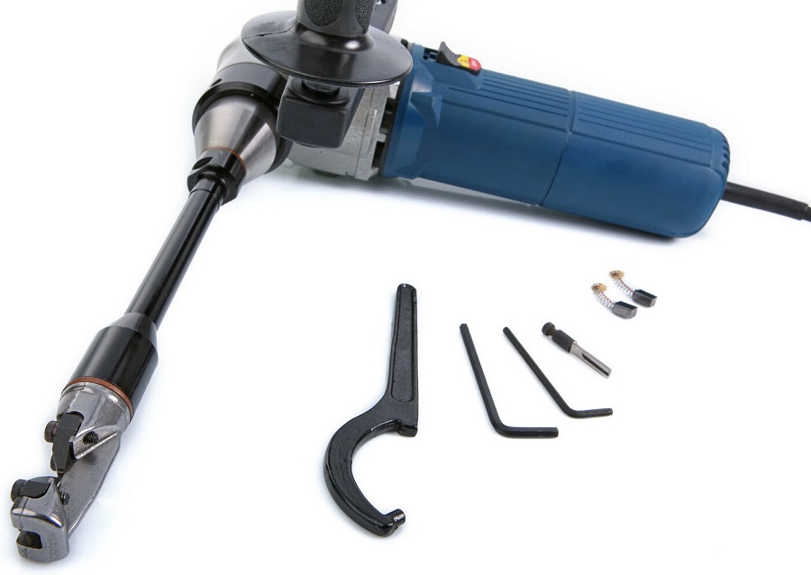 Prostřihovač plechu 625 W , 2,3 mm , model 3-C