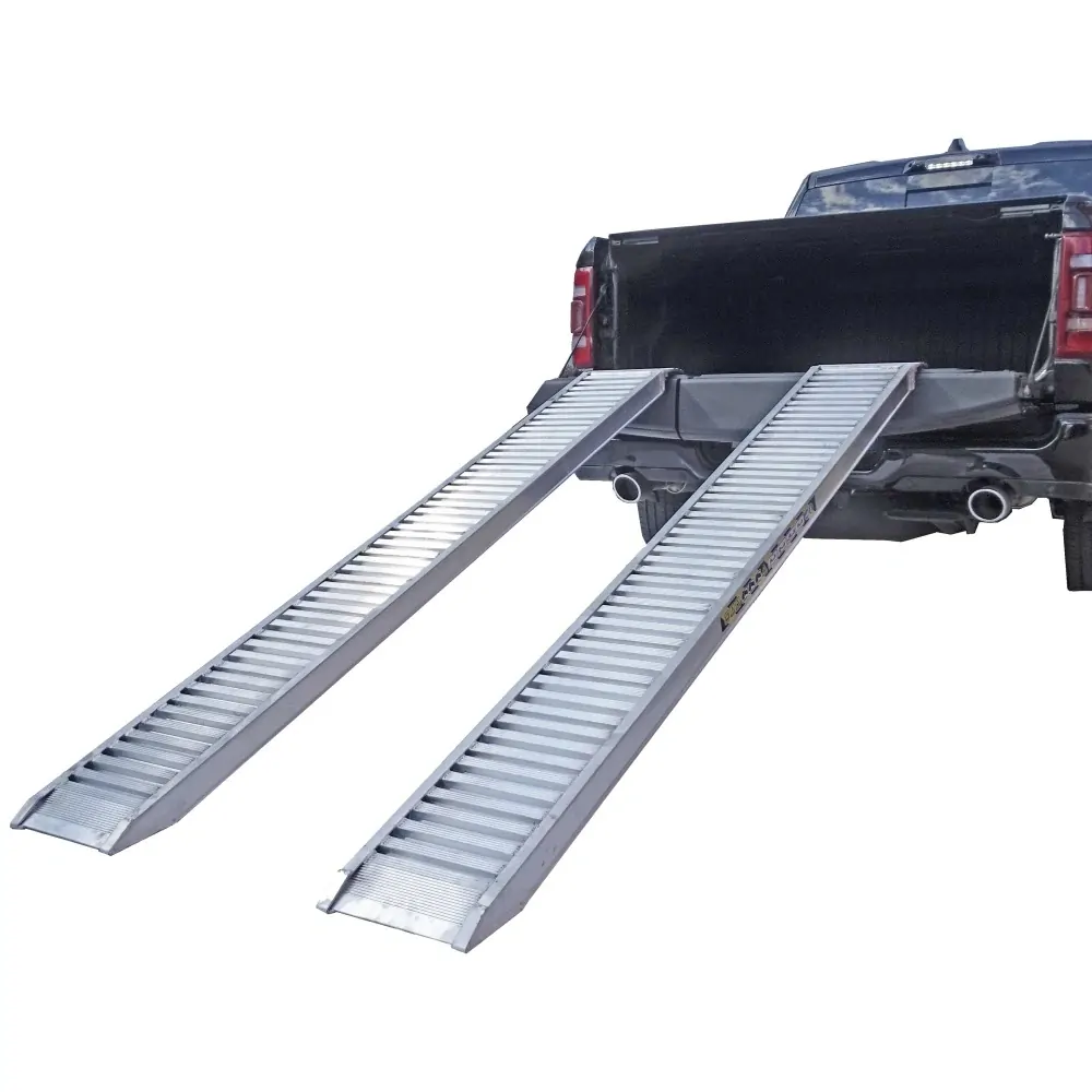 Hliníkové nájezdy, 1 pár, délka 2,4 m, výška profilu 65 mm, nosnost 2.600 kg