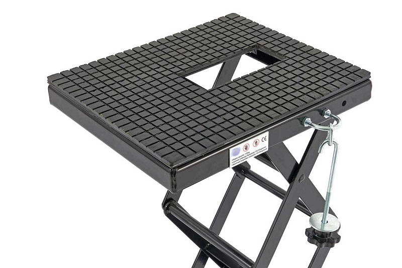 Kompaktní hydraulický motocyklový zvedák 50, zvednutí až 135 kg, hmotnost 33 kg