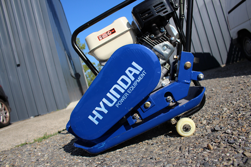 Vibrační deska jednosměrná, benzínový motor, 4,8 kW, 66 kg HCOMP170-1 HYUNDAI 