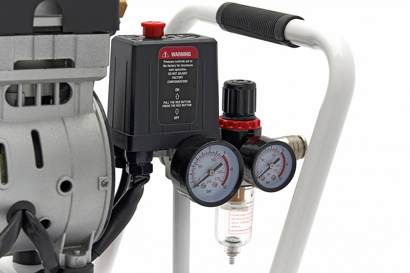 Tichý bezolejový kompresor "SILENT" 24 l , 2-válcový , 8 bar , 750 W 53-60 dB(A)