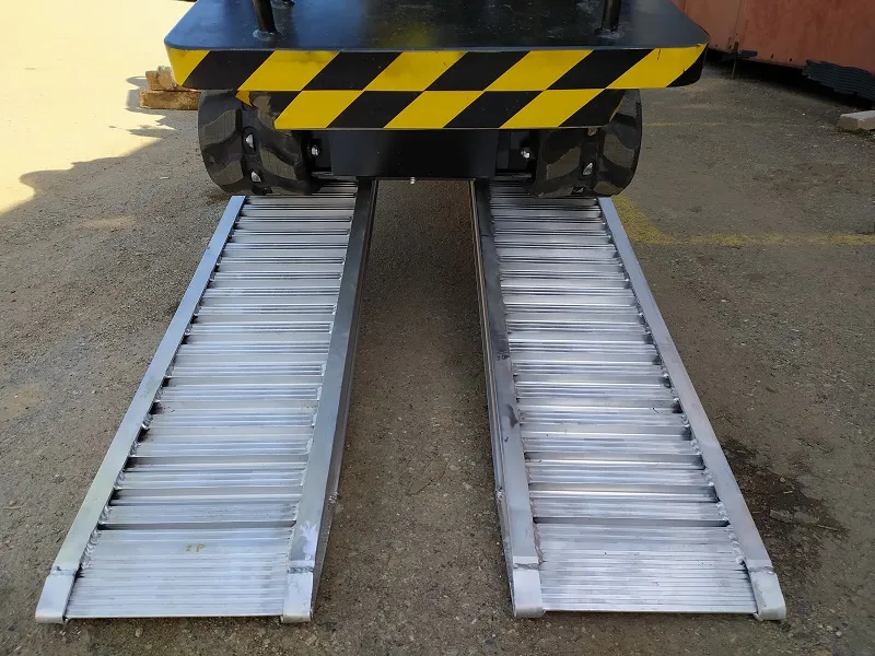 Hliníkové nájezdy, 1 pár, délka 3 m, výška profilu 87 mm, nosnost 2.600 kg