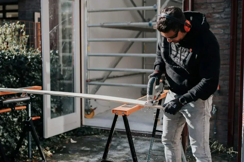 Aku bezdrátová, přímočará, stavitelná pilka, 18V Li-Ion, hl. řezu 22mm, pokosové řezy, bez baterie a nabíječky, bateriová platforma MAXXPACK BATAVIA