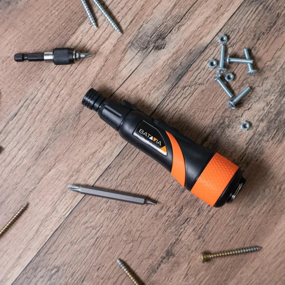 Aku bezdrátový šroubovák s vestavěnou baterií, 3.6V, 2,1 Nm, LED světlo, dobíjení pomocí USB, 44ks příslušenství, MAXXGRIP BATAVIA 7064741