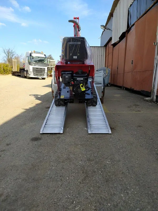 Hliníkové nájezdy, 1 pár, délka 2 m, výška profilu 70 mm, nosnost 1.800 kg