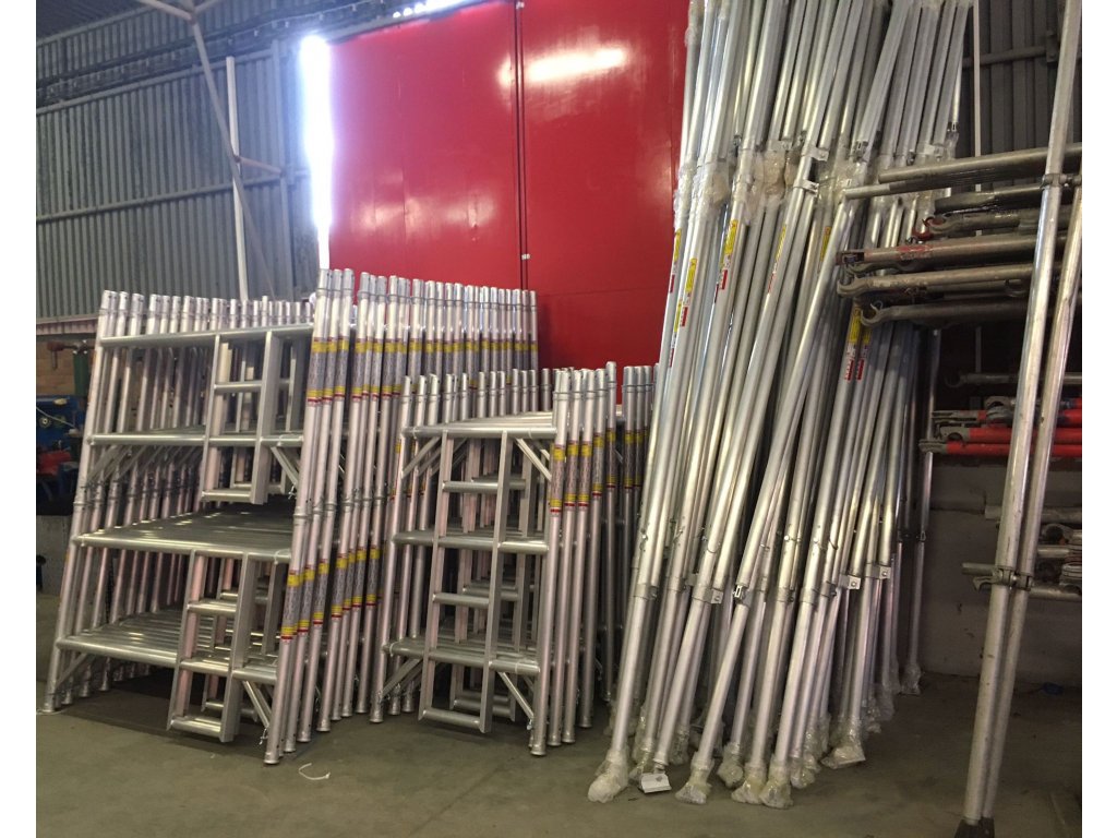 Profesionální hliníkové lešení o pracovní výšce 7,2 m, půdorys lešení 1,45 x 2,5 m Transform Tower