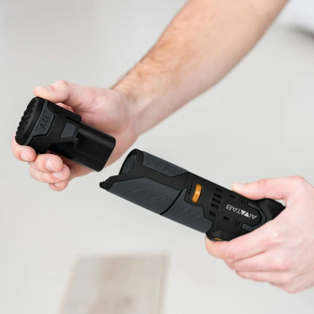 Aku antivibrační multifunkční nástroj Multitool, 12V Li-Ion, 5.000 - 20.000 ot./min, včetně 2,0Ah baterie a nabíjecího kabelu USB-C, sada Fixxpack 2.0 BATAVIA