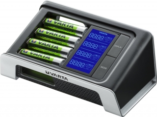 VARTA nabíječka LCD Ultra Fast Charger + 4x 2500 mAh, 57675