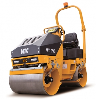 Tandemový vibrační válec, benzínový motor HONDA, 2 x 14 kN, 1.360 kg VT 090 NTC