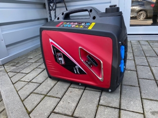 Invertorový generátor, benzínová elektrocentrála 1,8 kW, IG-2000 Lumag