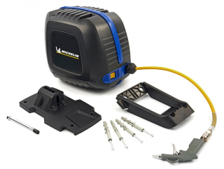 Bezolejový kompresor 8 bar, 1100 W s automatickým navijákem 10 m dlouhou vzduchovou hadicí MICHELIN